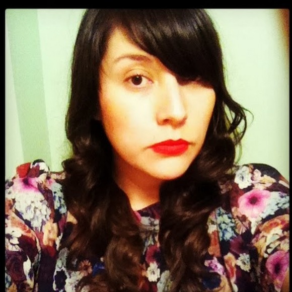 Meet your Posher, Christina - Picture 1 of 1